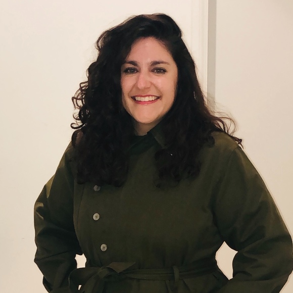 Profile Picture of Nicole Magistro (@magistronicole) on Poshmark