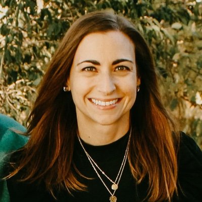 Profile Picture of Emily Andrews (@emilyturnier) on Twitter