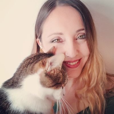 Profile Picture of Laura Trillo - Terapia Felina (@TerapiaFelina) on Twitter