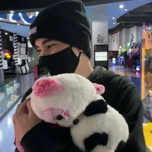 Profile Picture of ASH (@jinyoungchoipro) on Tiktok