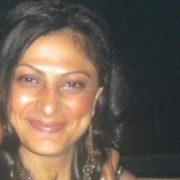 Profile Picture of Heba Abdelmalak (@egyptqu) on Poshmark