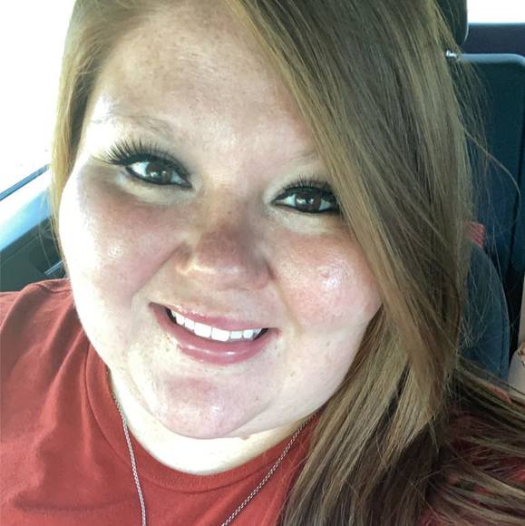 Profile Picture of Krystyl Egnew (@kegnew) on Poshmark