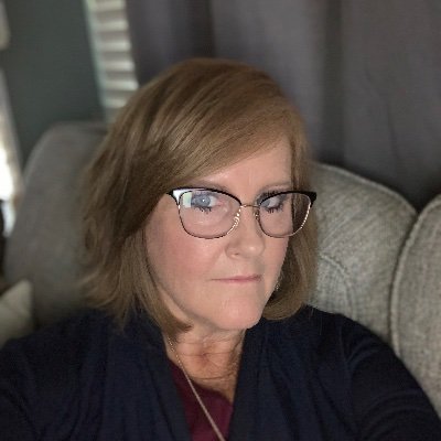 Profile Picture of SHEREe Adams MUELLER (@MuellerAdams) on Twitter