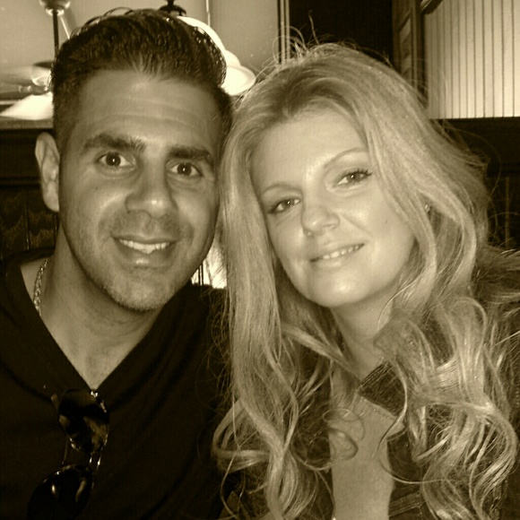 Profile Picture of Melanie Lanzetta (@melbl) on Poshmark
