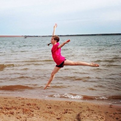 Profile Picture of Jillian Howell (@jillibug24) on Twitter