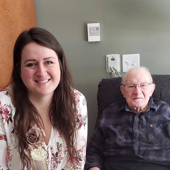 Profile Picture of Danielle Stulen (@daniellestulen) on Poshmark