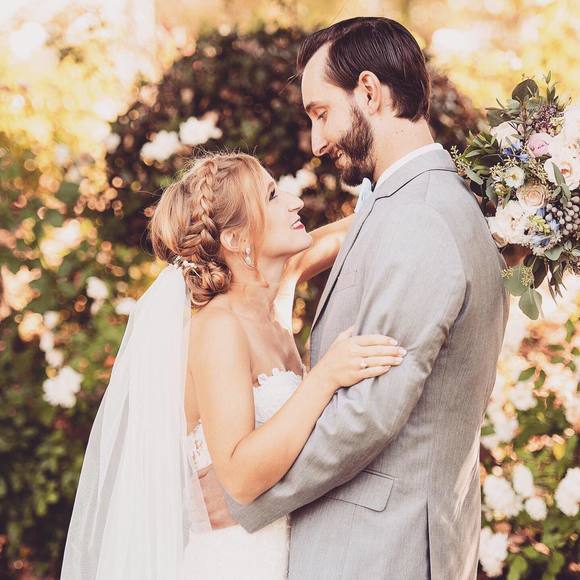 Profile Picture of Robin Curry (@robinlcurry) on Poshmark