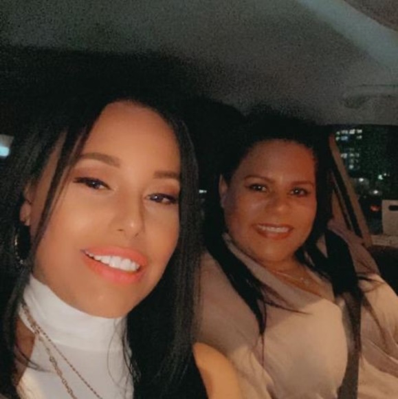 Profile Picture of Yolima Diaz (@sweet_yessica31) on Poshmark