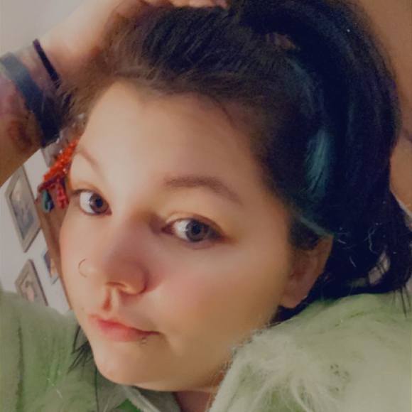 Profile Picture of Danielle Brightwell-mclaughlin (@daniellemae77) on Poshmark