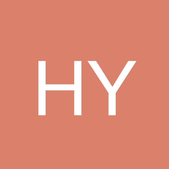 Profile Picture of Hannah Yurke (@idetestkittens) on Poshmark