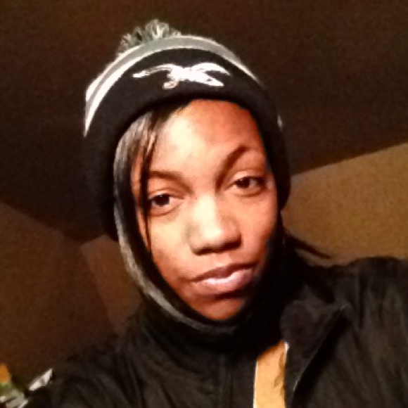 Profile Picture of Tianna Davis (@tiannadavis0515) on Poshmark