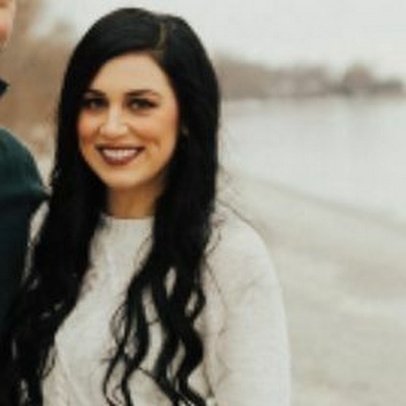 Profile Picture of Megan Schumacher (@meganashue) on Poshmark