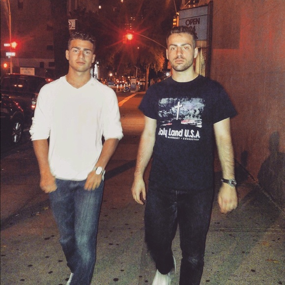 Profile Picture of Andrew Colangelo (@colangkid) on Poshmark