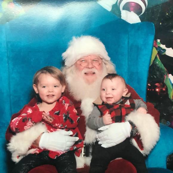 Profile Picture of Amberly Pauley (@pauley23) on Poshmark