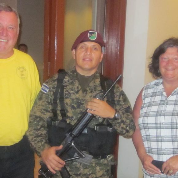 Ron Larson - Poshmark Profile Picture of Ron Larson (@minouwhilly) on Poshmark