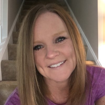 Profile Picture of Shelly Taylor (@SKSMMarketing) on Twitter