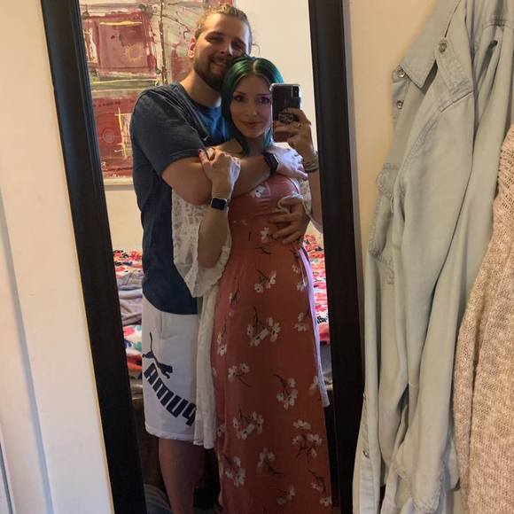 Profile Picture of James Levert (@jameslevert989) on Poshmark