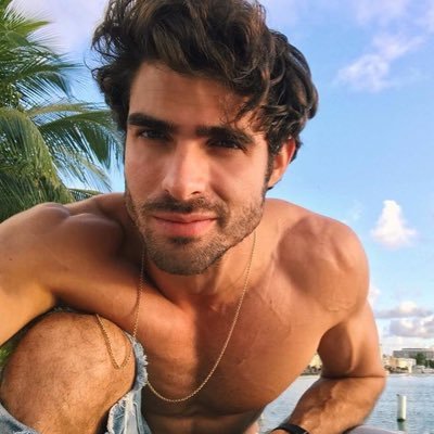 Profile Picture of Juan Betancourt (@jclbetancourt) on Twitter