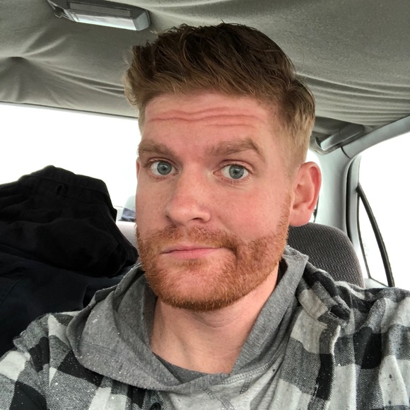 Profile Picture of Tyler Robbins (@trobbins1228) on Poshmark