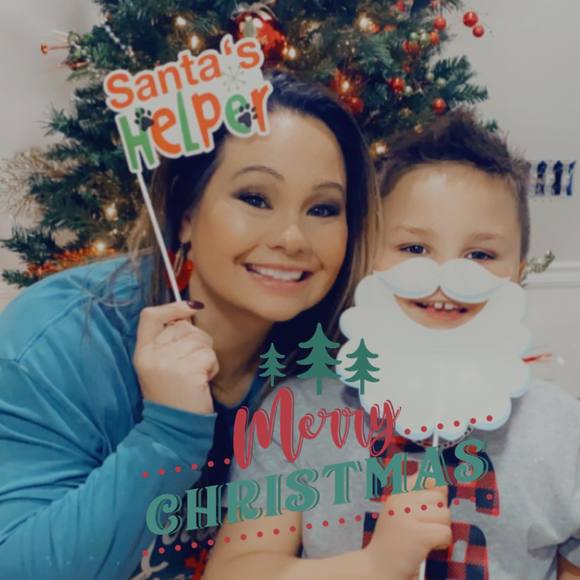 Profile Picture of Dana Varnadore (@dana_varnadore) on Poshmark