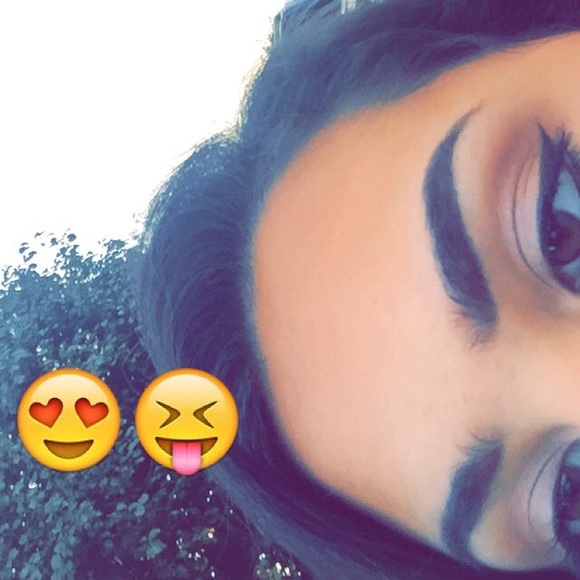 Profile Picture of Katelynn Everett (@katelynneverett) on Poshmark