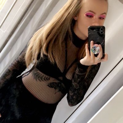 Profile Picture of Tori Lynn (@ToriLynnnx3) on Twitter