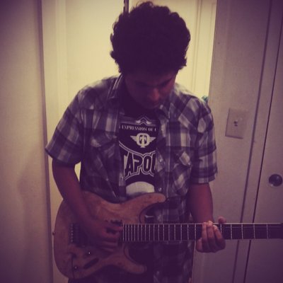 Profile Picture of Mike Alcaraz (@miguelalcaraz98) on Twitter