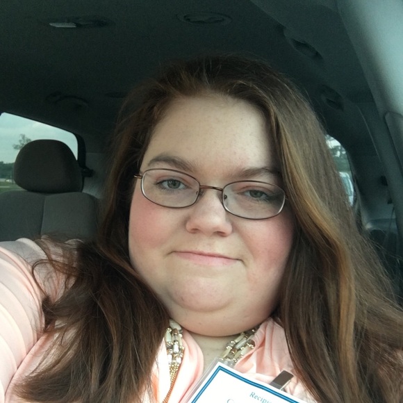 Profile Picture of Catherine Fowler (@cathyf09) on Poshmark