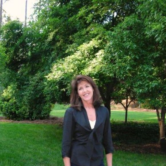 Profile Picture of Ellen Runge (@giddyup001) on Poshmark