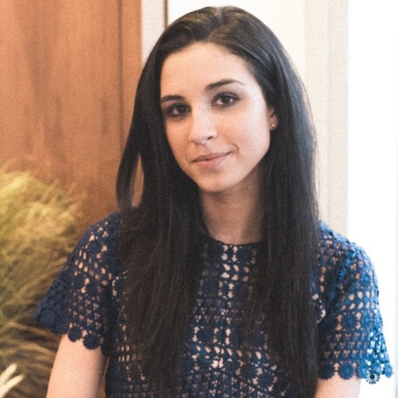 Profile Picture of Eva Casanova (@ecasanova1) on Poshmark