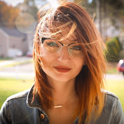 Profile Picture of Amanda Curtis (@MomandaHolland) on Twitter