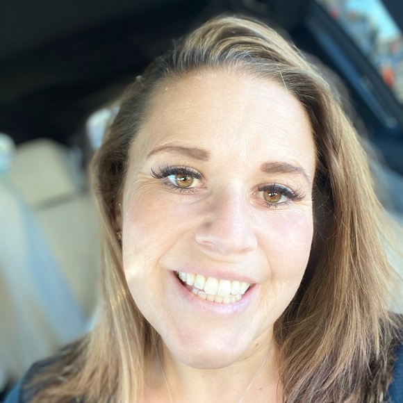 Profile Picture of Michelle Boghosian (@michelleb6502) on Poshmark