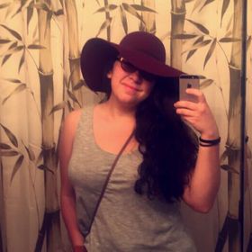 Profile Picture of Paloma Ramirez (@palomarose16) on Pinterest