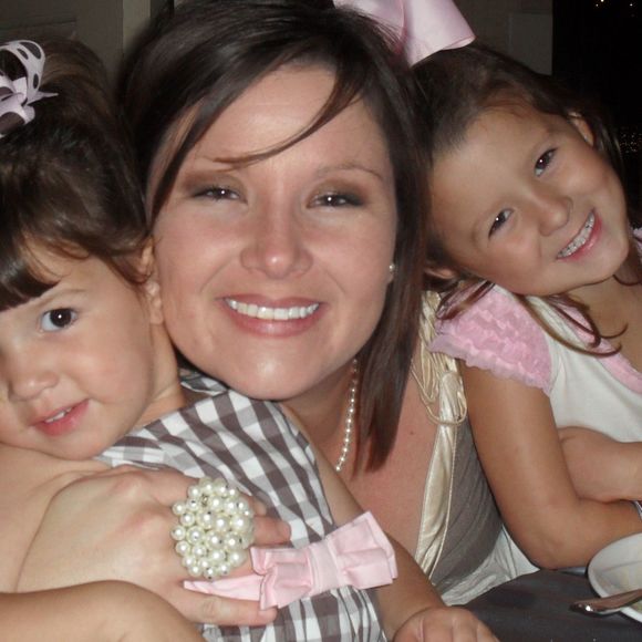 Profile Picture of Crystal Mcallister scott (@crystalnscott) on Poshmark