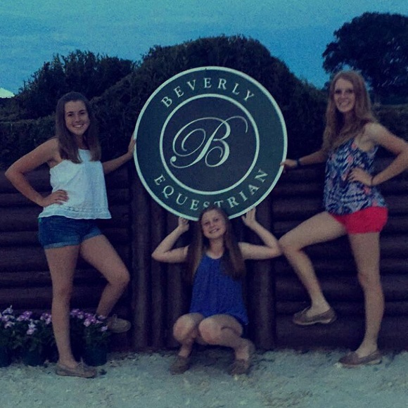 Profile Picture of Emma Keahon (@emmakeahon) on Poshmark