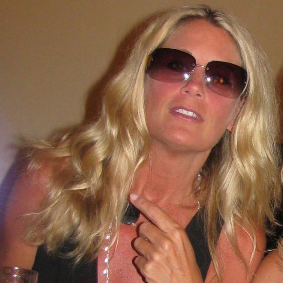 Profile Picture of Ina Mavromatis (@inamav) on Poshmark