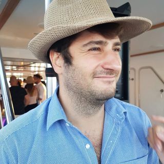 Profile Picture of Thomas Sogloo (@sogloo) on Facebook