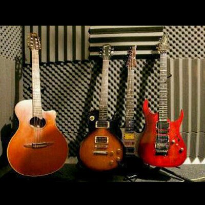 Profile Picture of Christian Henry (@tubesaregood) on Twitter