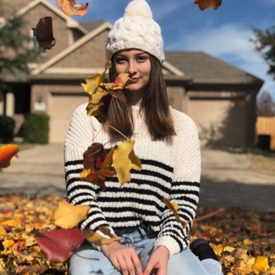 Profile Picture of Julia Donnelly (@juliasimplelife) on Twitter