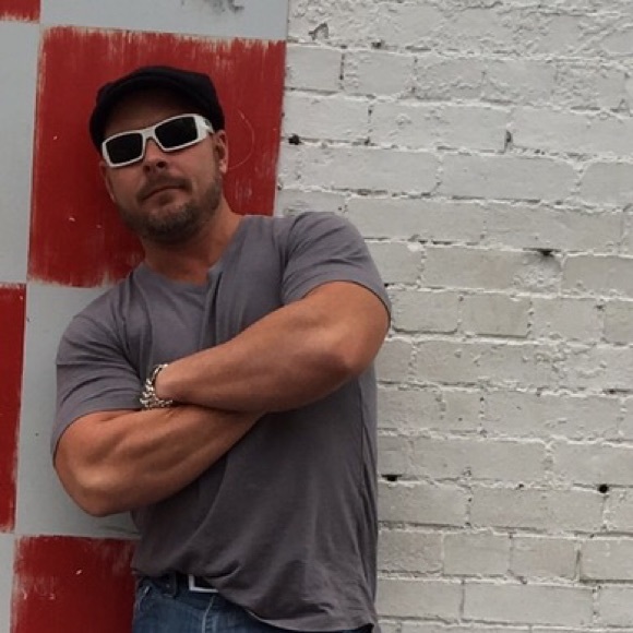 Profile Picture of George Lakins (@glakins) on Poshmark