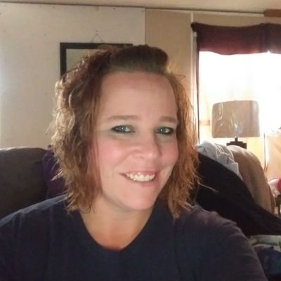 Profile Picture of Elizabeth Hummel (@Elizabe08444374) on Twitter