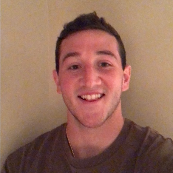 Profile Picture of Jake Laurens (@jakelaurens) on Poshmark