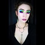 Profile Picture of 🦇Stabbie's makeup page🦇 (@glitterbombedcolor) on Instagram