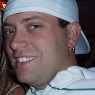 Profile Picture of Eric Deckard (@Edeck81) on Twitter