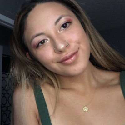 Profile Picture of Karla Moranchel (@_karlalongdong) on Twitter