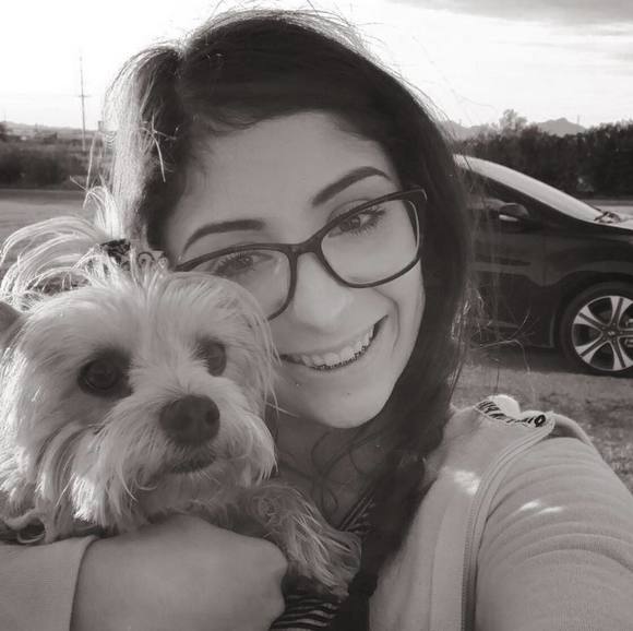 Profile Picture of Lorena Lamas (@loreeee123) on Poshmark