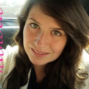Profile Picture of Nancy Huizar (@hnancy) on Myspace