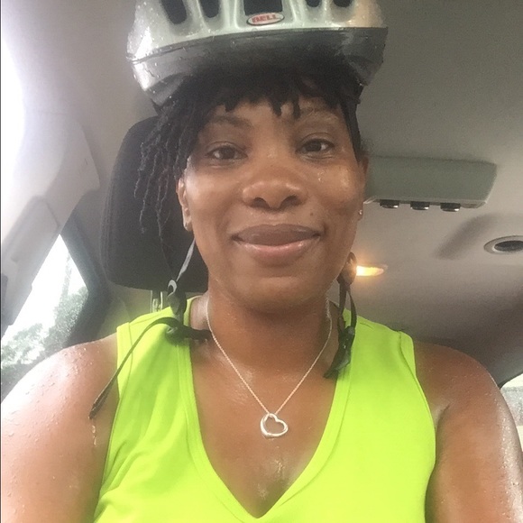 Profile Picture of Jeneen Crawford (@jeneenian) on Poshmark
