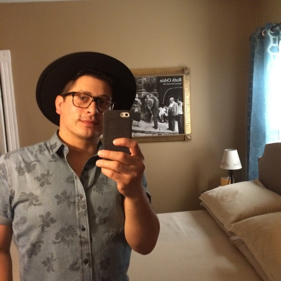 Profile Picture of Benjamin Perocier (@ben74) on Poshmark