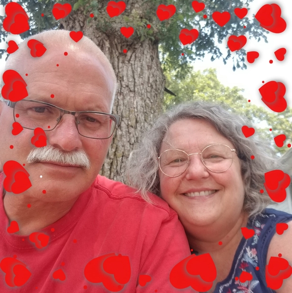 Profile Picture of Dawn Treloar (@oakfable) on Poshmark